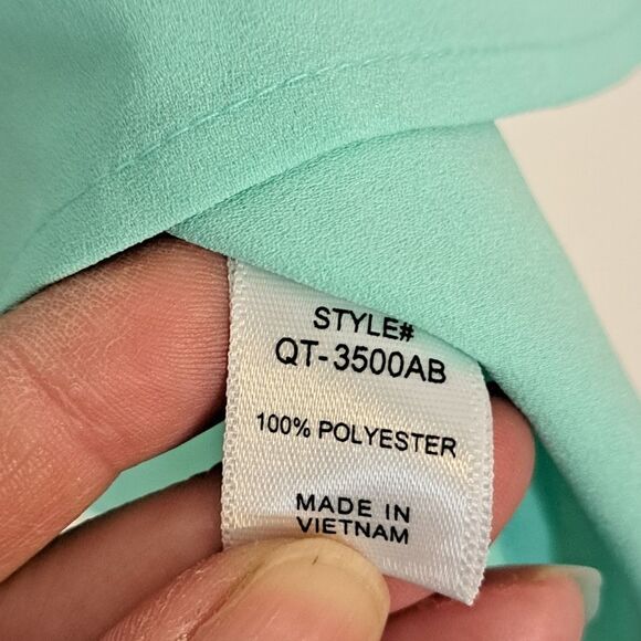 ZENANA short sleeve blouse size L - Picture 3 of 6